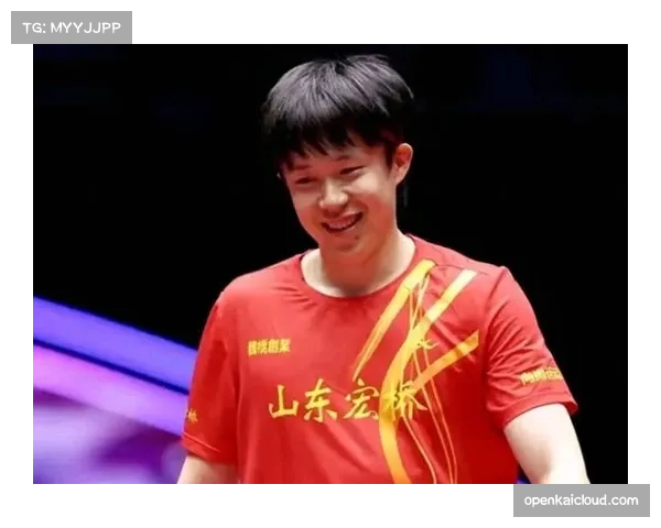 王楚钦豪夺WTT三冠荣耀称要把永不放弃的坚持精神传递给每位球迷